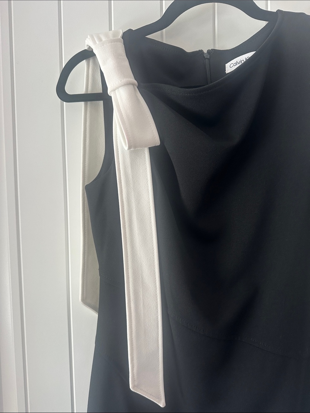 Calvin Klein Sheath Dress with white Bow over the shoulder - Picture 2 of 5